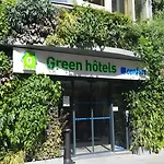 Green Hotels Confort Paris 13 (Adults Only)