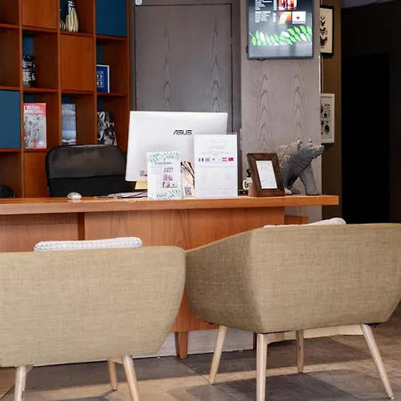 Hotel Confort 13 (adults Only) 3*